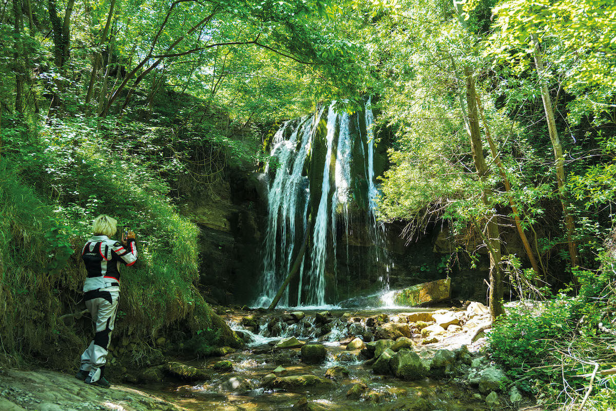 Marecchia in sella alla moto su Rimini IN Magazine