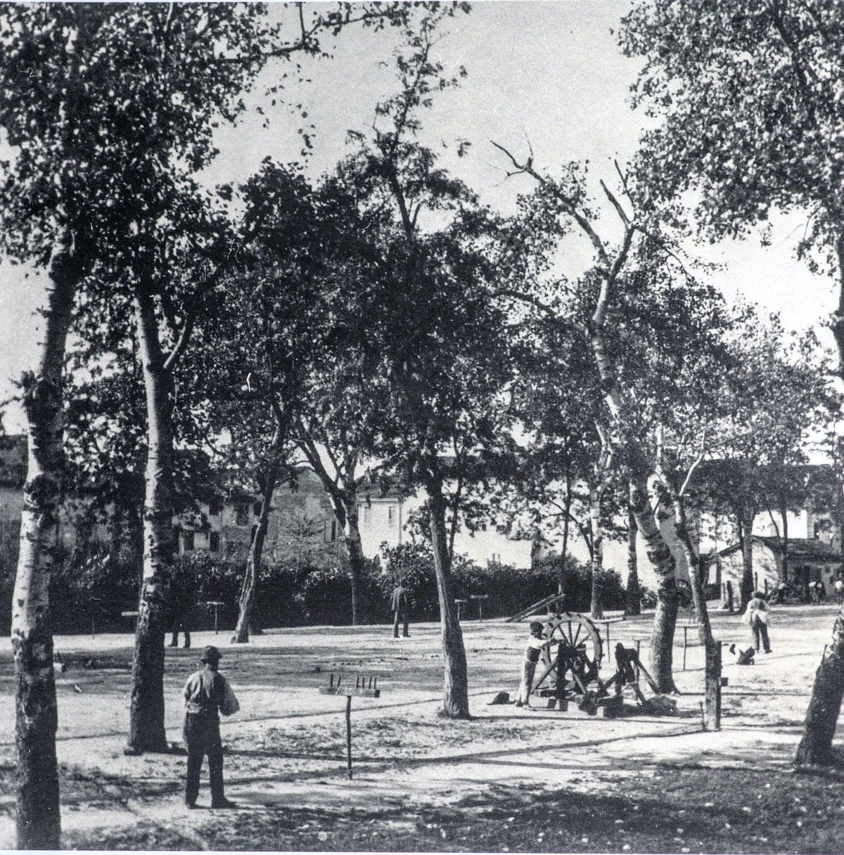 Piazza Baracca, la porta della città