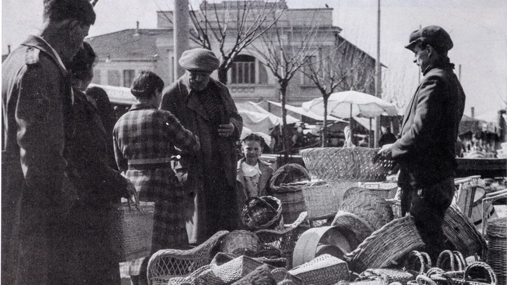 Piazza Baracca, la porta della città